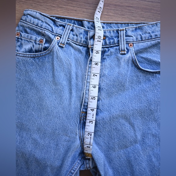 Vintage Levi's Relaxed Fit 550’s Light Blue Denim Womens 9 Long Jeans from 1995 - Picture 12 of 12